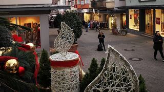 Wenn in dieser Woche der Weihnachtsmarkt in der Bensheimer Fußgängerzone eröffnet wird, wird sich auch hier verstärkt vorweihnachtliche Stimmung breitmachen. Ob diese bei den Kunden auch zu einer erhöhten Kauflust führt, ist für den Einzelhandel eine wichtige Frage am Ende eines erneut schwierigen Jahres.