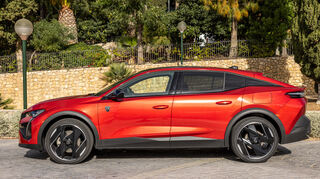 mid Barcelona - Der Peugeot 408 ist ein Crossover-Coupe im C-Segment.
