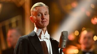 "Wer hat hier schlechte Laune" fragt Sänger Max Raabe im Titel seines gerade erschienenen neuen Pop-Albums. Sein Konzertprogramm am Freitagabend im Mannheimer Rosengarten wird der Wahl-Berliner mit seinem Palast Orchester aber sicher aus seinem gesamten Repertoire bestücken.