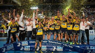 Im Juni 2016 werden die Rhein-Neckar Löwen erstmals deutscher Handball-Meister. Sport 1 überträgt live aus Lübbecke.