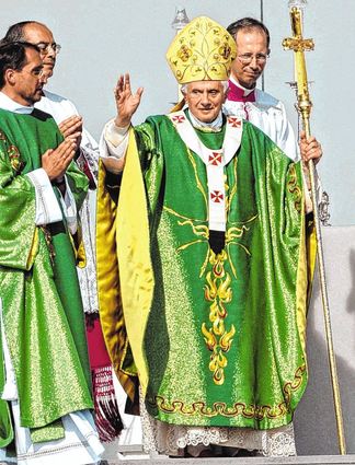 2011: Eine Messe in Freiburg gehört zum Programm bei Papst Benedikts XVI. Deutschland-Besuch.
