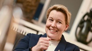 Kampfbereit: Franziska Giffey (SPD) will in Berlin nicht schon nach wenigen Monaten im Amt abgewählt werden.