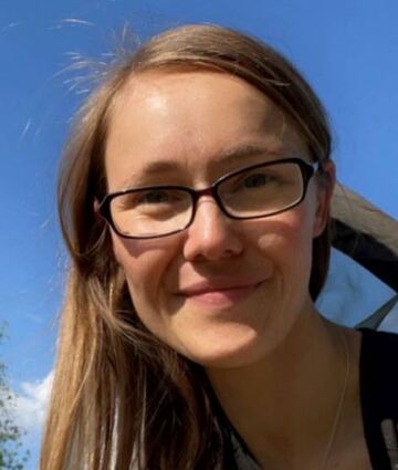 Zoologin Katharina Schneeberg erforscht die Nosferatu-Spinne.