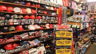 Jede Menge Donald Trump: Fanshop mit Devotionalien des Ex-Präsidenten.
