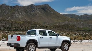 mid Groß-Gerau - Mit bis zu 1,19 Tonnen Zuladung und 3,5 Tonnen Anhängelast dürfte der neue Amarok so ziemlich alle gestellten Aufgaben lösen.