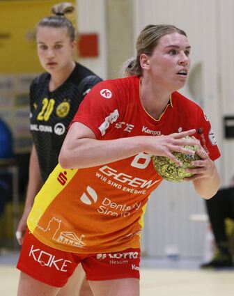 Myrthe Schoenaker kann im Pokalspiel gegen Borussia Dortmund wieder für die Flames auflaufen.
