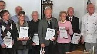 Der Motor-Sport-Club LIndenfels zeichnete bei seiner Jahresabschlussfeier treue Mitglieder aus.