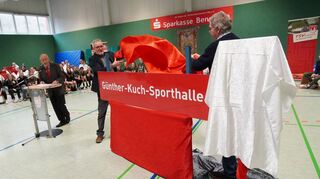 Der Neujahrsempfang der TSV Auerbach war dem im vergangenen Jahr verstorbenen langjährigen Präsidenten Günther Kuch gewidmet. Der größte Sportverein im Kreis Bergstraße hat seine Trainingshalle in „Günther-Kuch-Sporthalle“ umbenannt.