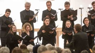 Die neue Formation „Bensheim a-cappella“ brachte in der Stadtkirche von Sankt Georg Chorwerke von Edward Elgar zu Gehör.