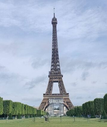 Er ist eines der bekanntesten Wahrzeichen von Paris: der Eiffelturm.