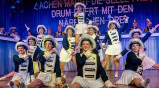 Die Mädchengarde musste, wie alle Formationen, eine Zugabe tanzen.