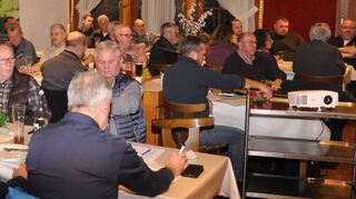 Gut besucht war die Jahreshauptversammlung des Vogelschutz- und -liebhabervereins Einhausen im Gasthaus Zum Engel. Die Mitglieder konnten auf zahlreiche Aktivitäten zurückblicken und erfuhren viel Wissenswertes rund um den Naturschutz in Einhausen.