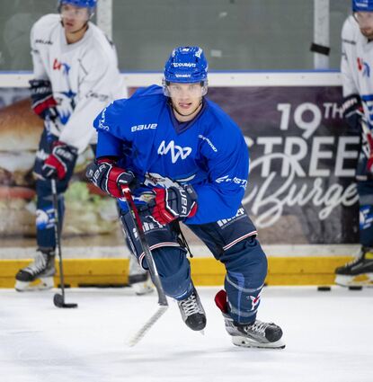Musste 2022 viele Rückschläge verkraften: Adler-Stürmer Lean Bergmann arbeitet hart an seinem Comeback.