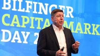 Stellt seine Strategie vor: Bilfinger-Chef Thomas Schulz vor Investoren in Frankfurt.