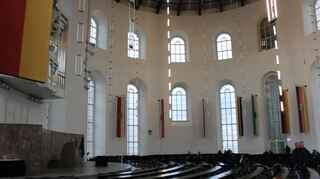Schmuckloser Wiederaufbau nach 1945: Paulskirche heute.