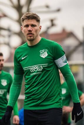 Doppelter Torschütze: Hüttenfelds Kapitän Tobias Lerchl.