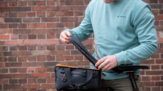 Perfekt zum Einkaufen oder für Bikepacking-Touren: Die Infinity Topbag von SKS.