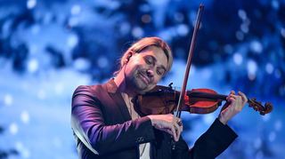 Star-Violinist David Garrett will sich beim Pro-Arte-Konzert im Mannheimer Rosengarten auf den Spuren seiner großen Vorbilder bewegen.