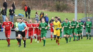 Zum vorerst letzten Lokalderby kam es gestern in der Kreisliga A beim SV Winterkasten, der dem neuen Tabellenführer SV Lindenfels mit 1:4 unterlag.