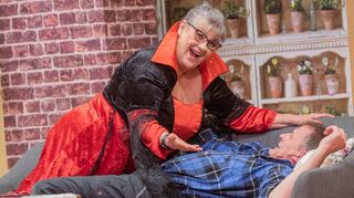 Das „Liebeskarussell in der Walpurgisnacht“ verursacht bei den Mitfahrern unterschiedliche Gefühlswelten.