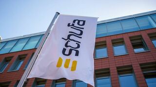 Die Schufa speichert Einträge zu Privatinsolvenzen sechs Monate.