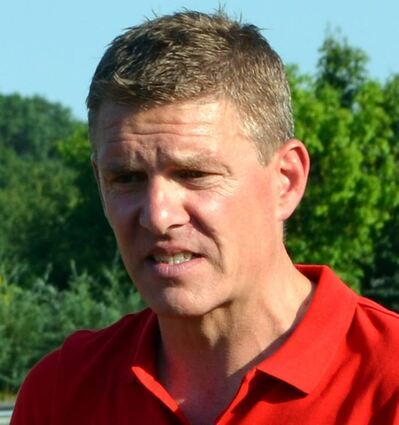 Die Trainer Martin Weinbach (links, Tvgg Lorsch) und Thomas Süß (rechts, SSG Einhausen) freuen sich auf das Derby, auch wenn beide mit ihren Teams nicht in Bestbesetzung antreten können.