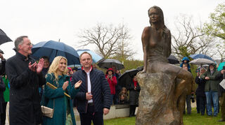 Die neue Statue der Loreley.