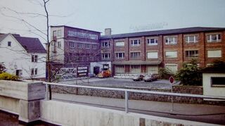 Die ehemalige Bekleidungsfabrik Schildmann an der Fehlheimer Straße.