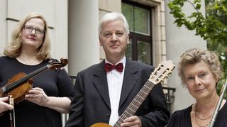 Das „Trio Colori“ besteht aus (v.l.) Christiane Bergmann (Viola), Matthias Jakob (Gitarre) und Bettina Tempel (Flöte).