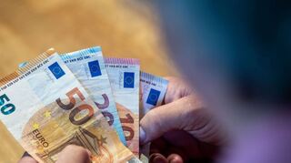 Nur 18,3 Prozent der Deutschen investieren nach Angaben des Mannheimer ZEW in Aktien oder Fonds. Viele scheuen das Risiko.