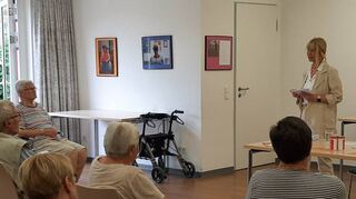 Fachfrau Alexandra Mandler-Pohen referierte in St. Vinzenz über das wichtige Thema Vorsorgeverfügung.