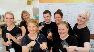 Das Weingut Kühnert aus Alsbach (Bild links) war in diesem Jahr beim Weinfest ebenso vertreten wie das Weingut Faber.