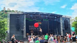 Fünf Tage lang sorgte das Maiberg Open Air auf der Freilichtbühne für Unterhaltung für die kleinen und großen Besucher. Auch die Kinder kamen voll auf ihre Kosten, wie hier mit Clown Otsch.