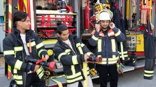 An der Heinrich-Metzendorf-Schule konnten sich auf Einladung der Schülervertretung die Feuerwehr Bensheim und der DLRG-Ortsverband vorstellen.