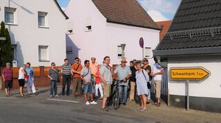 Die Stadtteiltour der Bürgermeisterin führte am Mittwochabend durch Fehlheim.