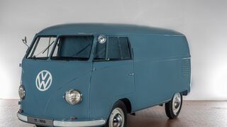 mid Groß-Gerau - Sofie ist der älteste straßenzugelassene VW Bus.