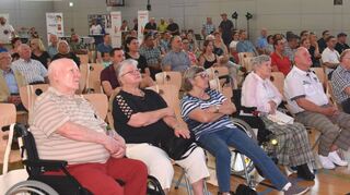 Sehr gut besucht war der Neubürgerempfang der Gemeinde Einhausen in der Mehrzweckhalle.