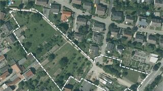 bzw_Rodau_B-Plan_Noerdlich_Haupstraße

Zwingenberg, Stadtteil Rodau, Lage des geplanten Neubaugebiets Nördlich der Hauptstraße, "in den Gärten", Luftaufnahme mit Darstellung der Lage in Vorbereitung des Bebuungsplanes