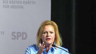 Bundesinnenministerin Nancy Faeser (SPD) will hessische Ministerpräsidentin werden und wirbt beim Landesparteitag für sich.