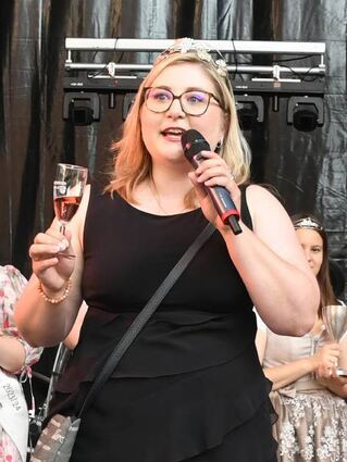 Die Bergsträßer Weinkönigin Stefanie Kippenhan.