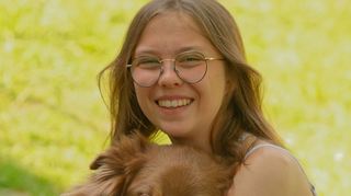 Lea Krick ist in der Kerwegruppe „Adi“ engagiert und bewirbt sich jetzt bei der Wahl zur Kerwekönigin.