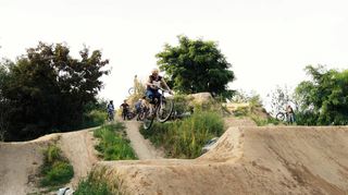 Das Areal der Zwingenberger Dirtbiker könnte ein möglicher Standort für den Jugendtreff-Bauwagen sein.