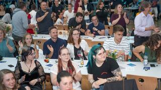 Gut besucht war der unterhaltsame Krönungsabend, zu dem der Verein zur Erhaltung der Tradition in die Mehrzweckhalle eingeladen hatte.