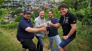 Die gastgebenden Winzer freuen sich auf „Wein im Park“: Johannes Bürkle, Jan Faber, Jannik Jährling und Sebastian Kühnert (v.l.).