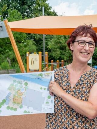 Landschaftsarchitektin Anette Ludwig vom Büro Contura in Gernsheim stellte die Pläne vor.