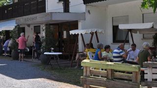 In der Wohnstätte Buchenhof in Kolmbach feierten die Bewohner mit Gästen ein Sommerfest.
