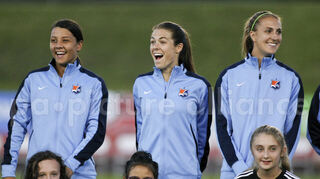 Sam Kerr (ganz links) und ihre Teamkolleginnen.