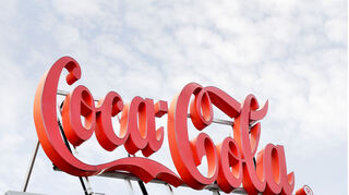 Der Schriftzug von Coca-Cola.