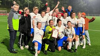 Die Frauen des SV Winterkasten haben derzeit keine Sorgen; sie holten in der vergangenen Saison (noch als Spielgemeinschaft mit dem TSV Reichenbach) den Kreispokal-Sieg und schafften den Verbandsliga-Aufstieg.