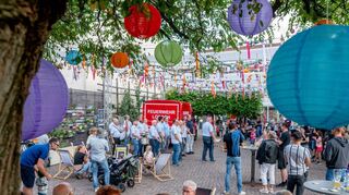 Einen entspannten und unterhaltsamen Start in die Sommerferien bot der „Innenstadtzauber“. Das Programm am Freitag gestalteten bis in den späten Abend die Lorscher Jugendfeuerwehr und der Spielmannszug.
